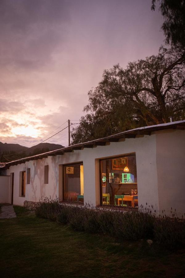 Tampu Hotel Cachi Exterior photo