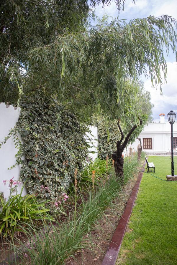 Tampu Hotel Cachi Exterior photo